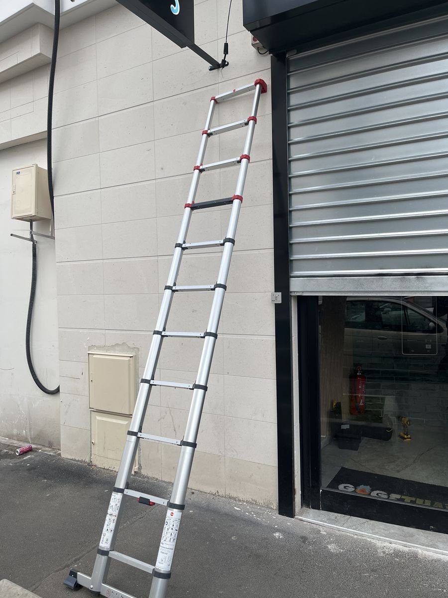 Repair of a shop's lacquered metal shutter: motor and key switch adjustment – repair in Pontault-Combault