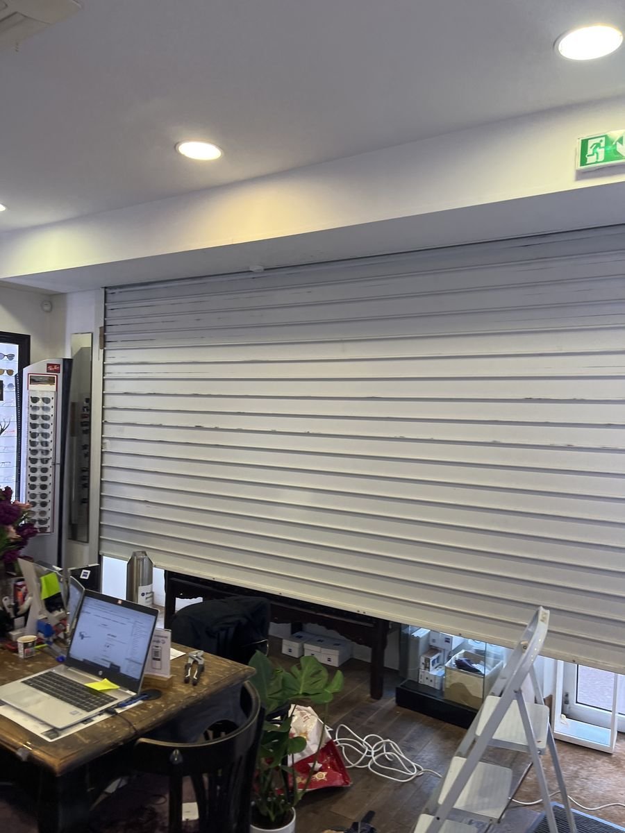 Galvanised steel shutter slats ready for a curtain replacement – repair in Cergy